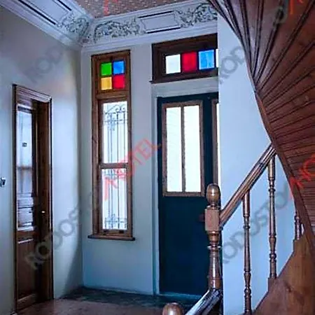 Rodosto Hotel 2*