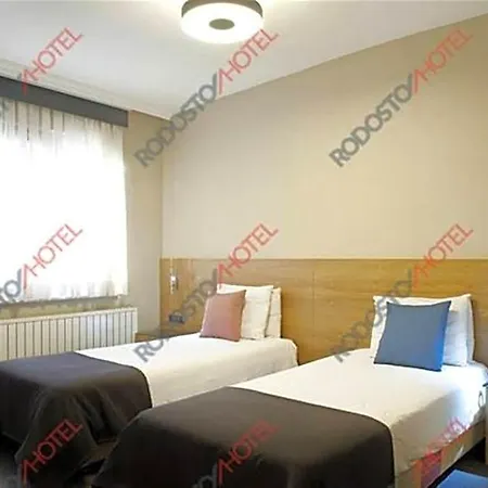 מלון Rodosto Hotel 2*