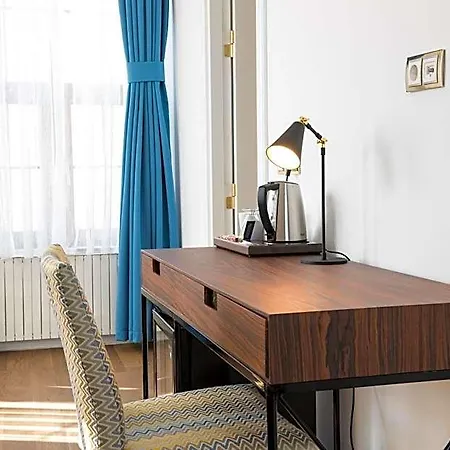 Rodosto Hotel מלון טקירדג
