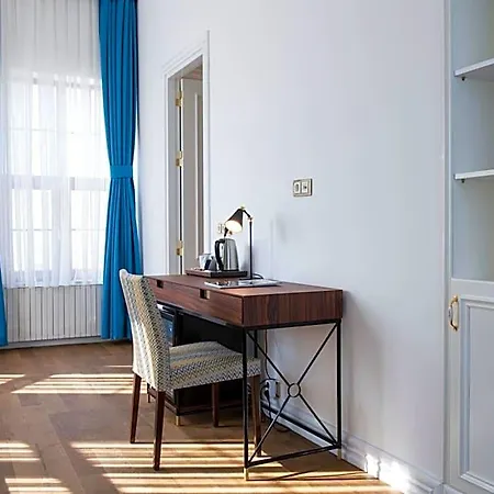 Rodosto Hotel מלון