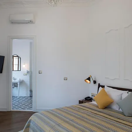 Rodosto Hotel 2*